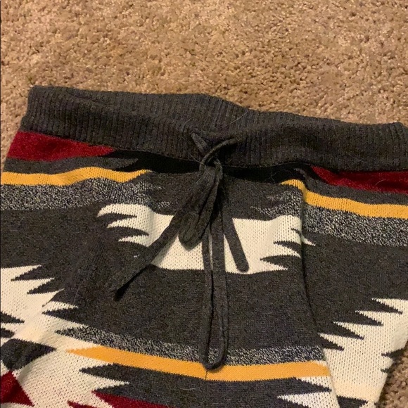 Cute sweater leggings! - Picture 3 of 4